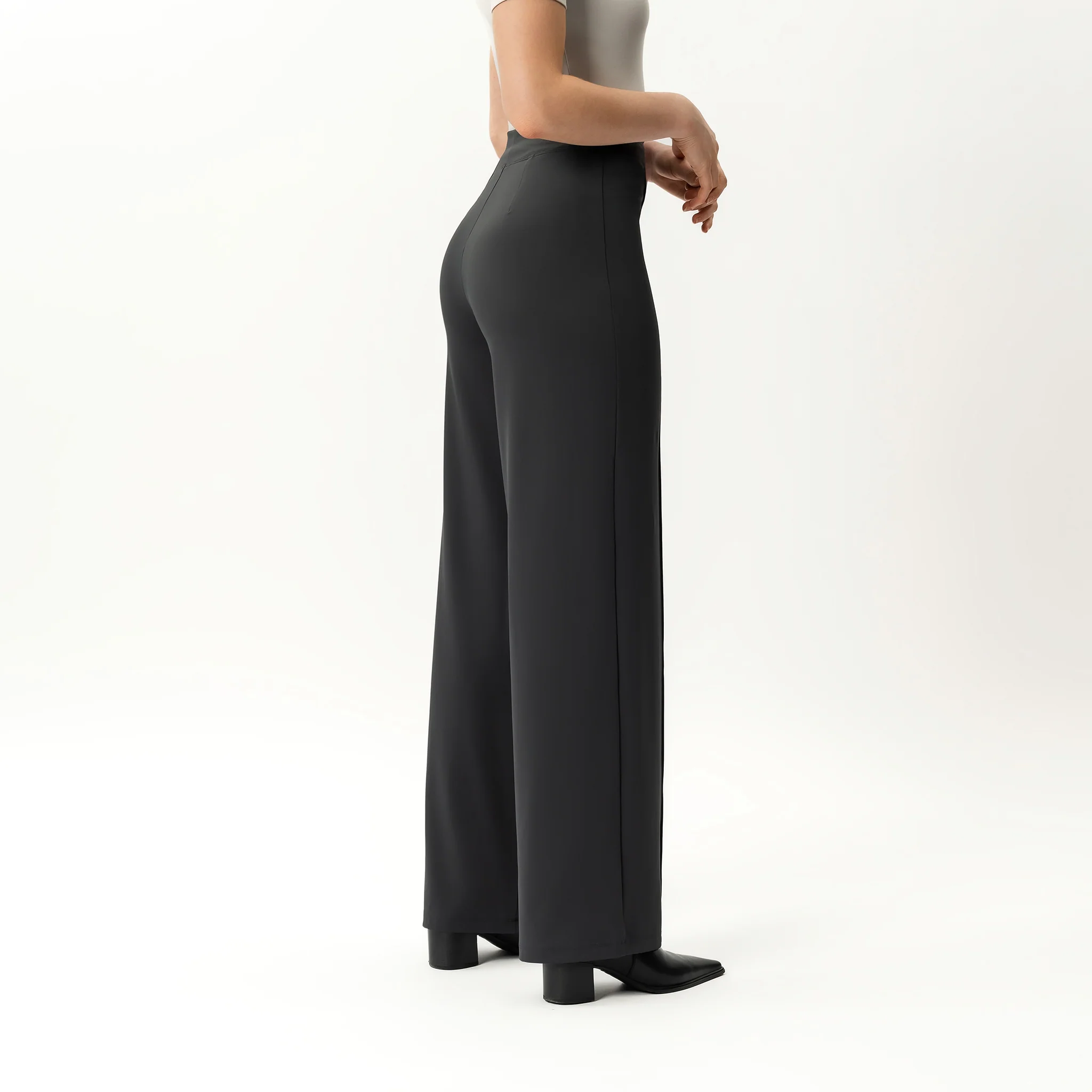 Asana Relaxed Front Crease Pant - Image 4