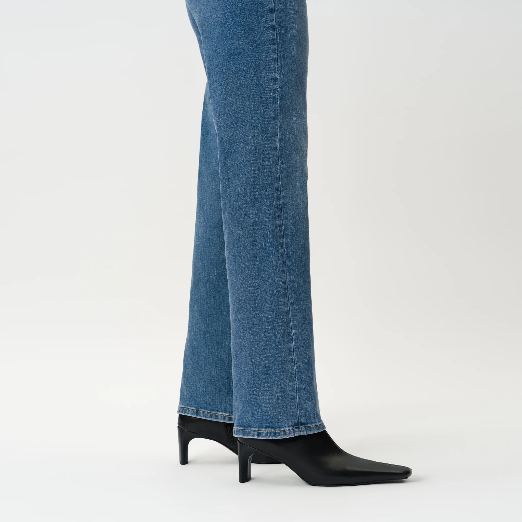 Classic Straight ComfortDenim™ Jeans - Image 7