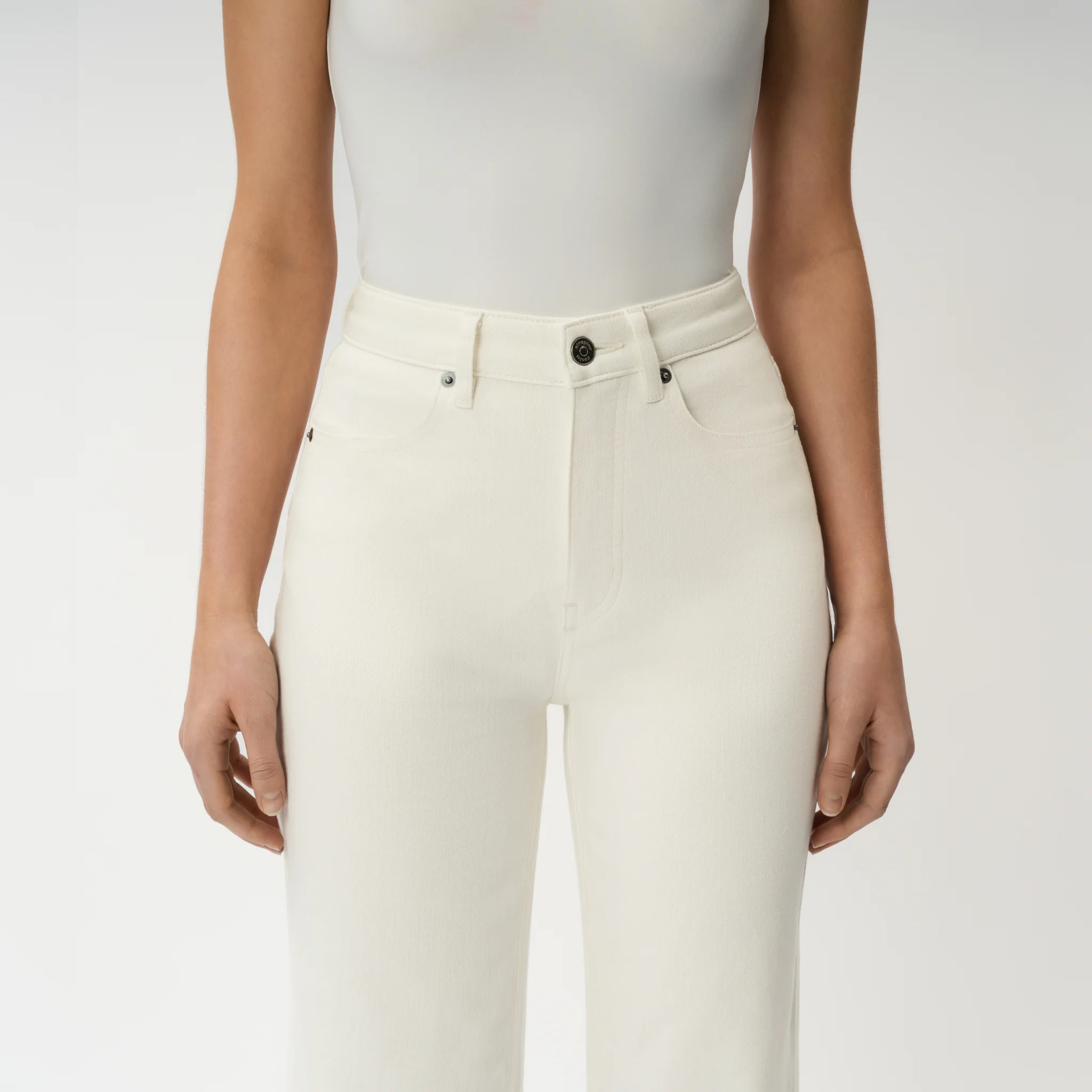 Relaxed ComfortDenim™ Jeans - Image 8