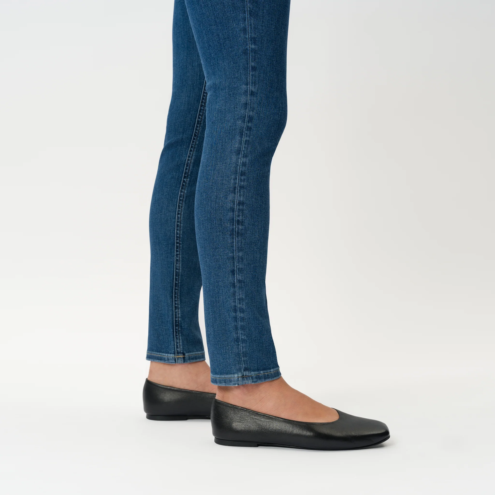 Skinny ComfortDenim™ Jeans - Image 10